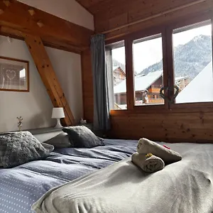 Hostel Central Hostel Chatel, Châtel